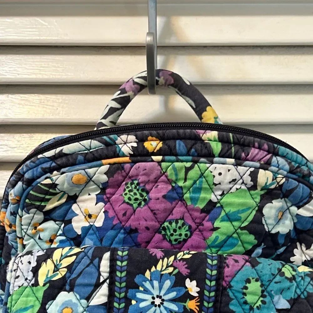 Floral Quilted Backpack 🎒 - Picture 5 of 17